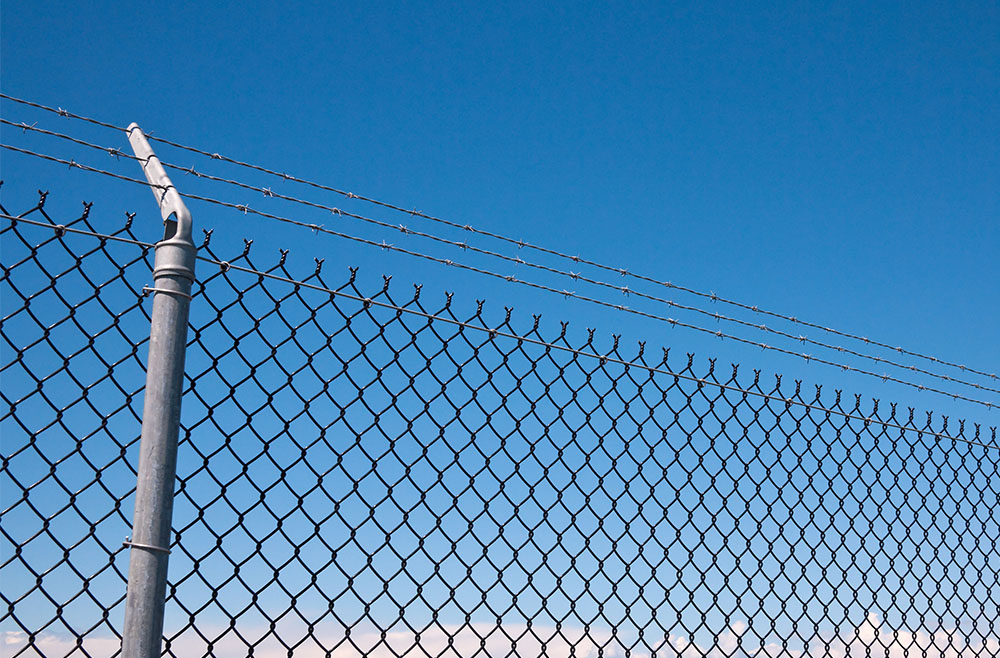 Commercial fence installation