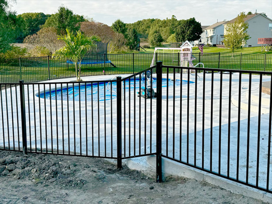 Aluminum fence installation